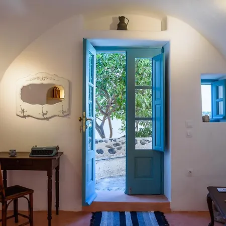 Σπίτι διακοπών Santorinio Yellow House *