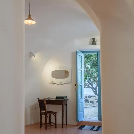 Vakantiehuis Santorinio Yellow House Éxo Goniá