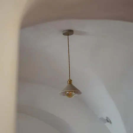 Santorinio Yellow House *