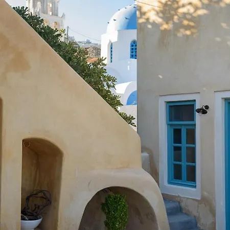 Feriehus Santorinio Yellow House