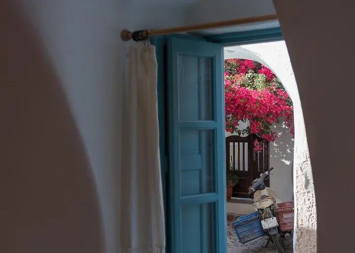 別荘 Santorinio Yellow House